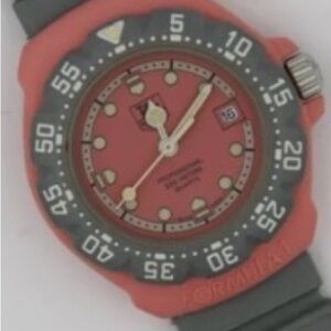 Tag Heuer formula 1 F1 women’s watch pink gray plastic rubber sport band